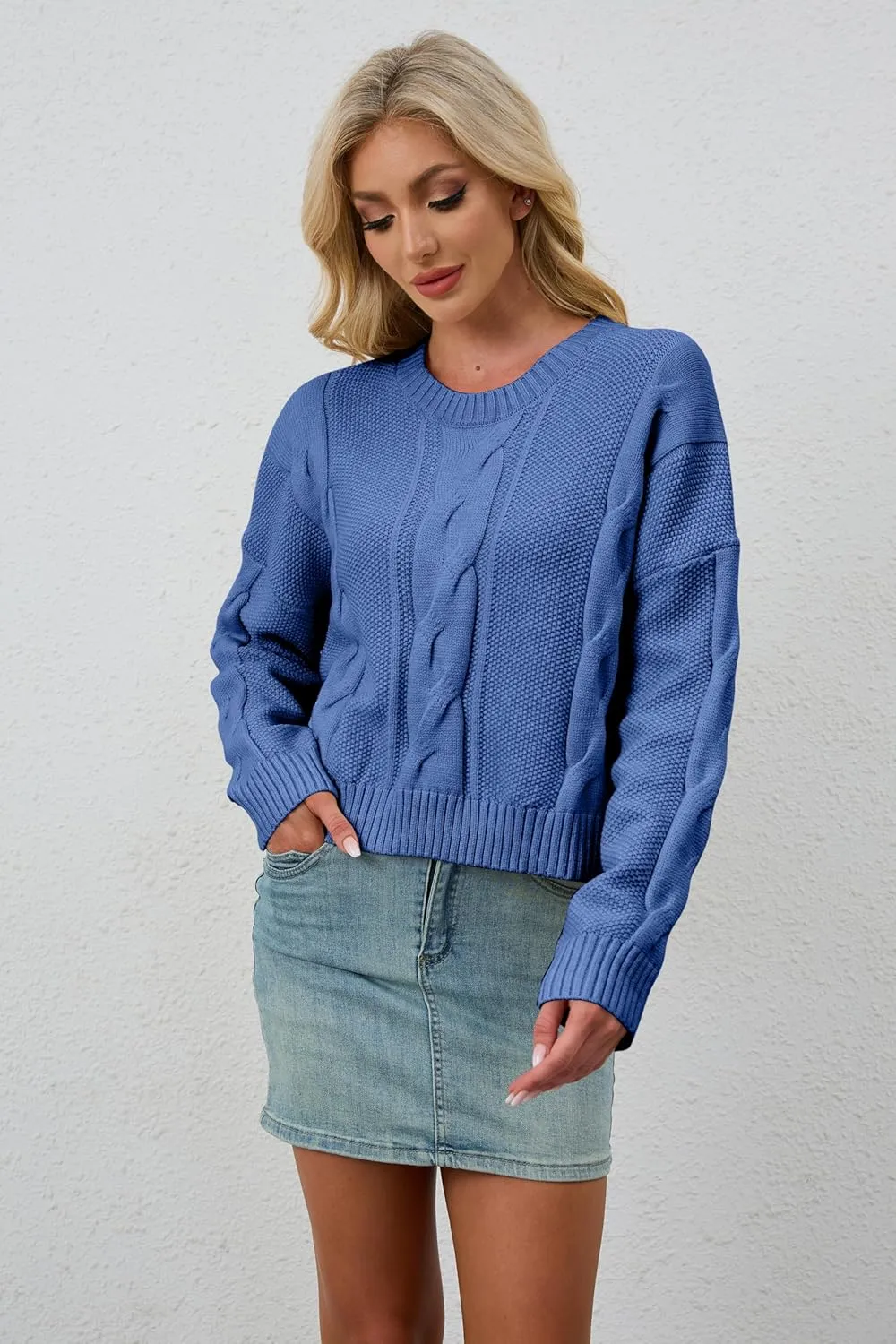 MISSACTIVER Women Loose Cable Knit Crop Sweater Crew Neck Long Sleeve Chunky Knitted Pullovers Comfy Fall Winter Cropped Tops