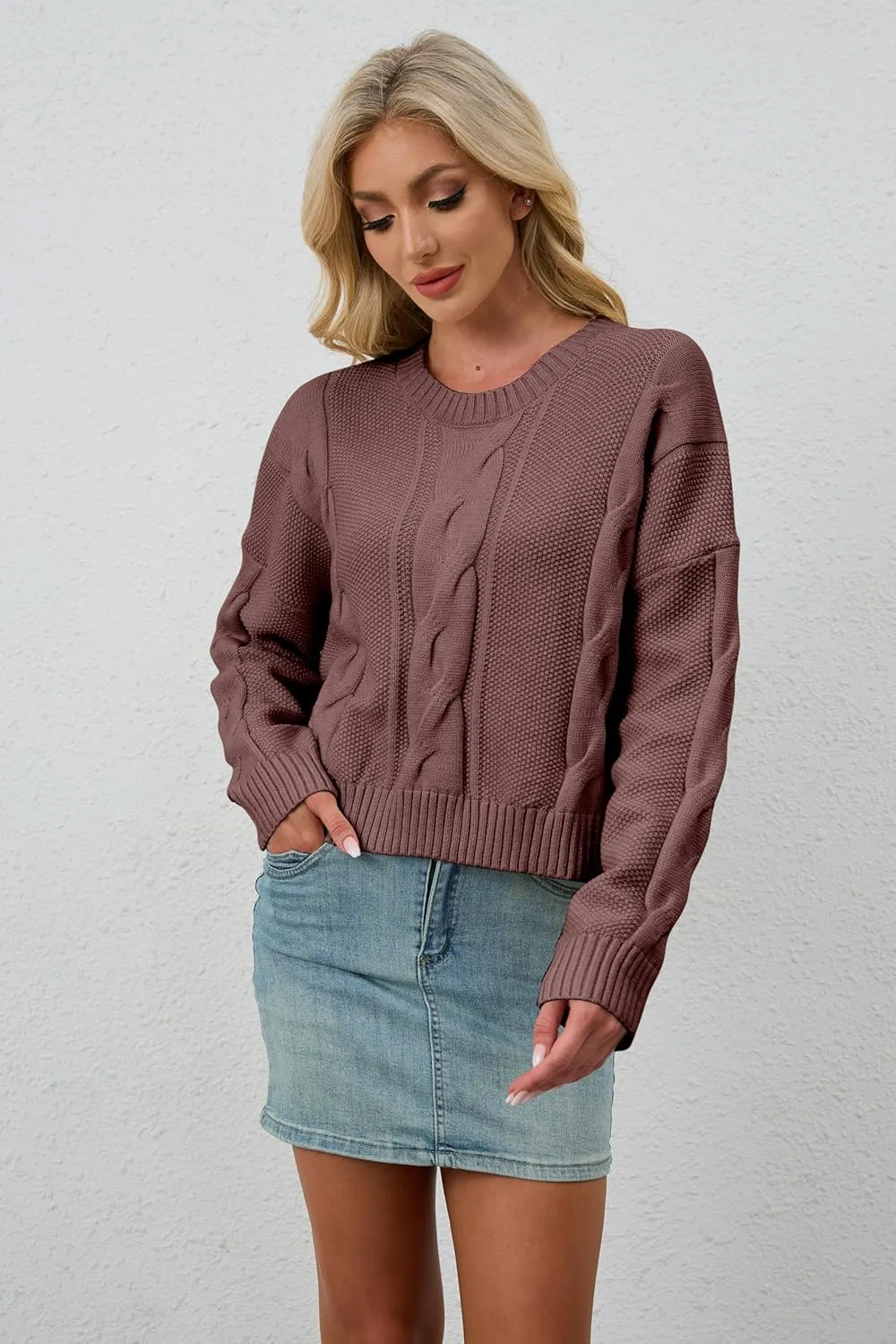 MISSACTIVER Women Loose Cable Knit Crop Sweater Crew Neck Long Sleeve Chunky Knitted Pullovers Comfy Fall Winter Cropped Tops