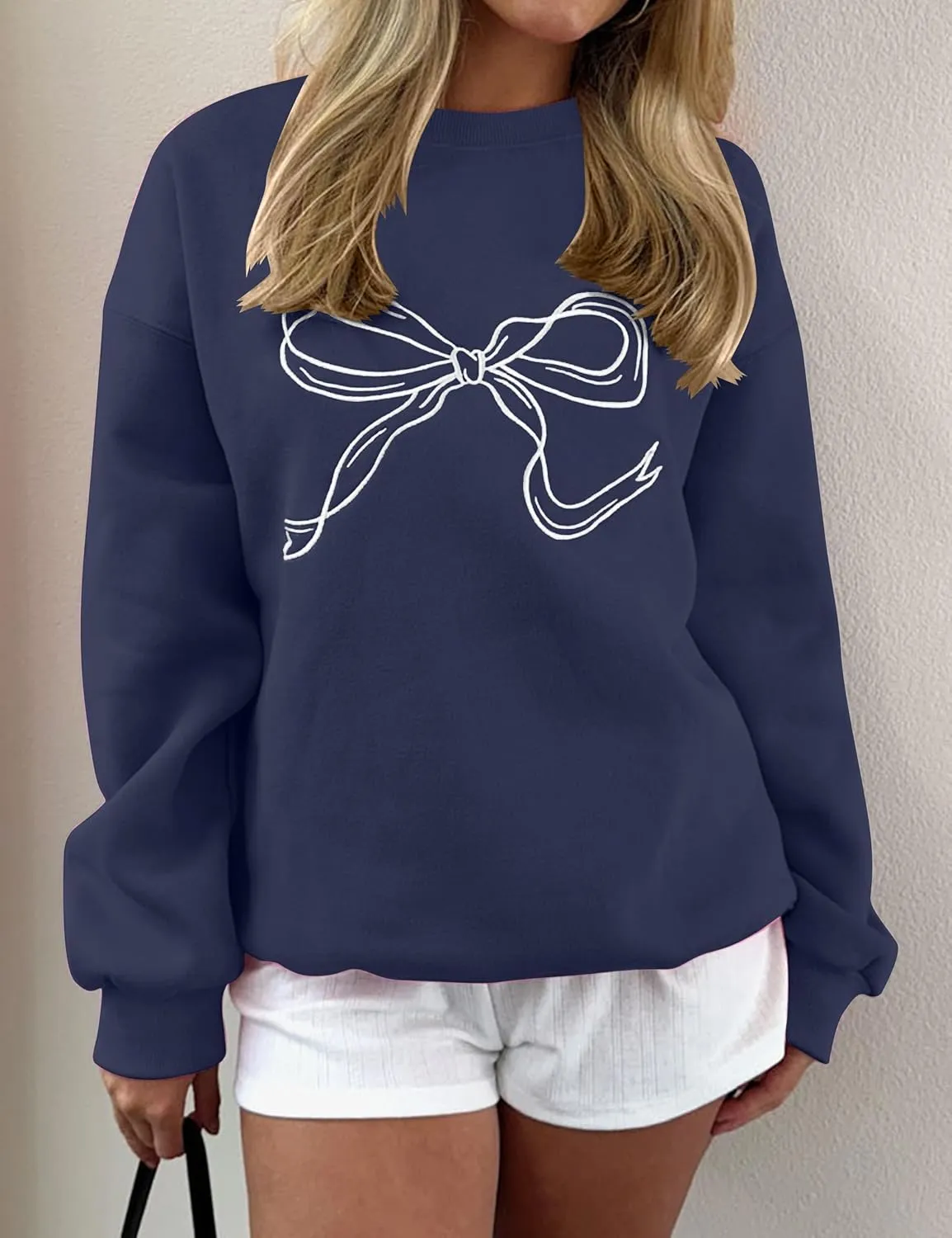 Women Bow Graphic Fleece Sweatshirts Oversized Embroidered Pullover Sweatshirts Crewneck Long Sleeve Going Out Tops