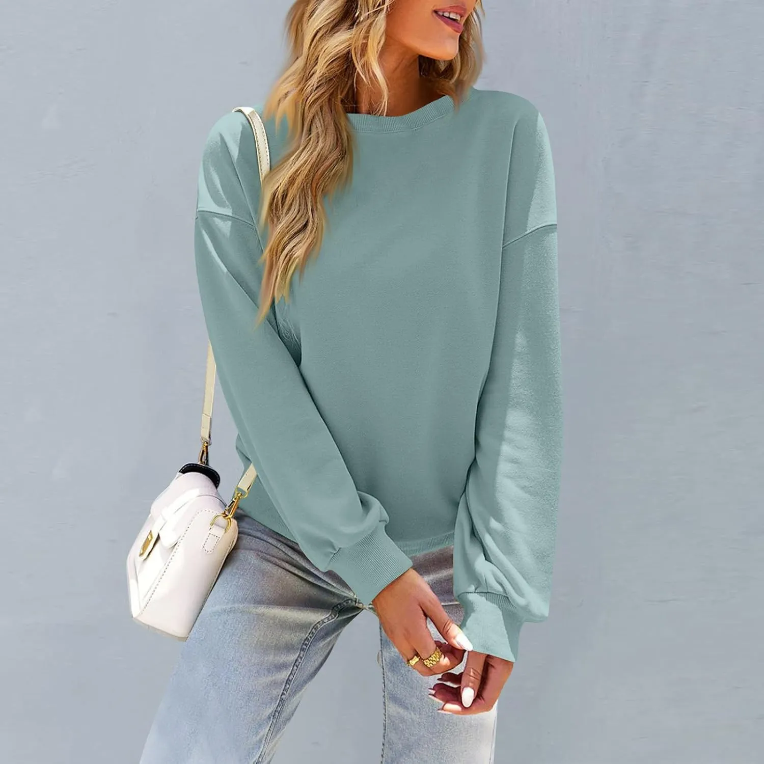Women Crew Neck Sweatshirts Fall Casual Oversized Sweatshirts Long Sleeve Cute Preppy Sweatshirt Comfort Pullover