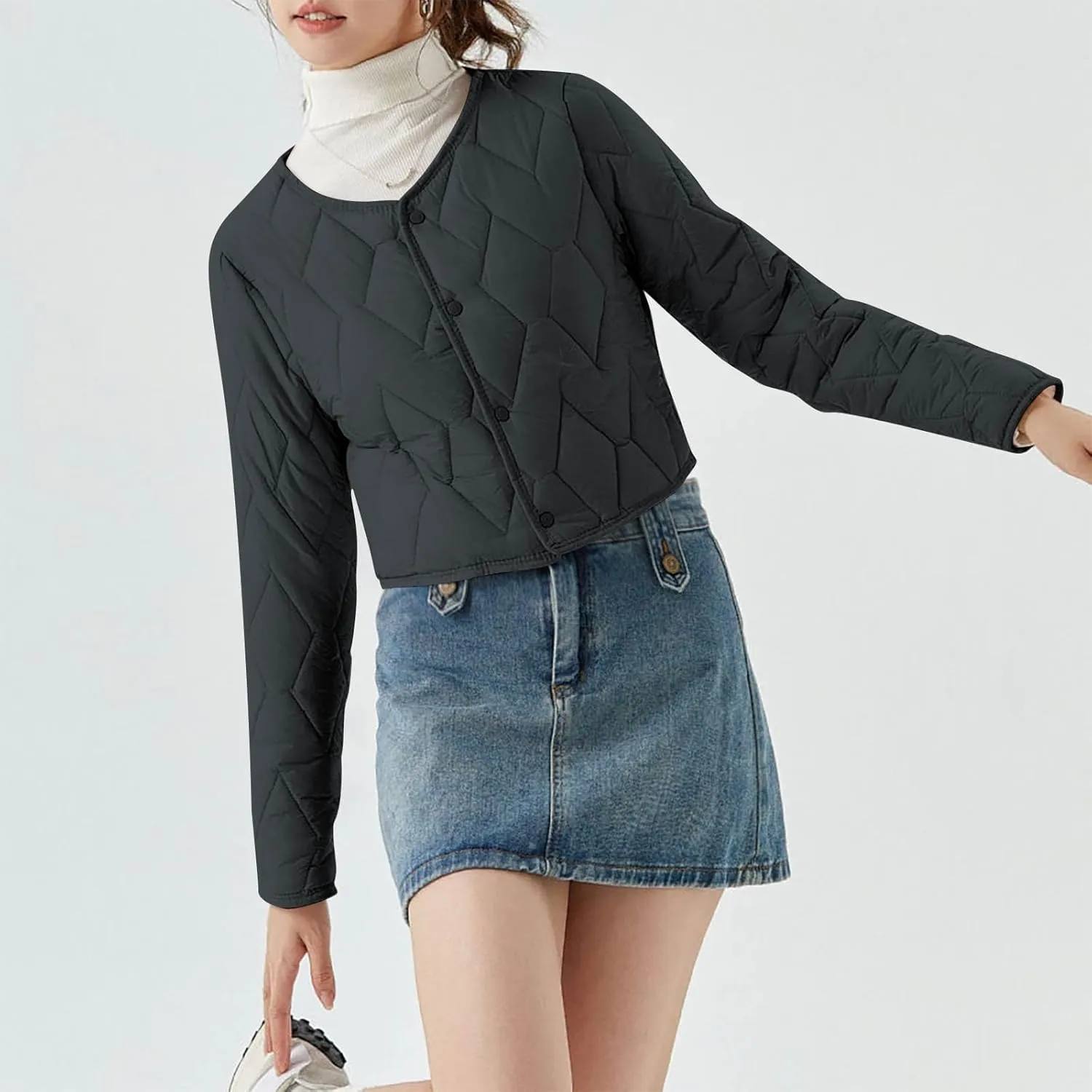Womens Quilted Puffer Jackets Button Lightweight Down Coats Warm Casual Cropped Long Sleeve Crewneck Padded Outerwear