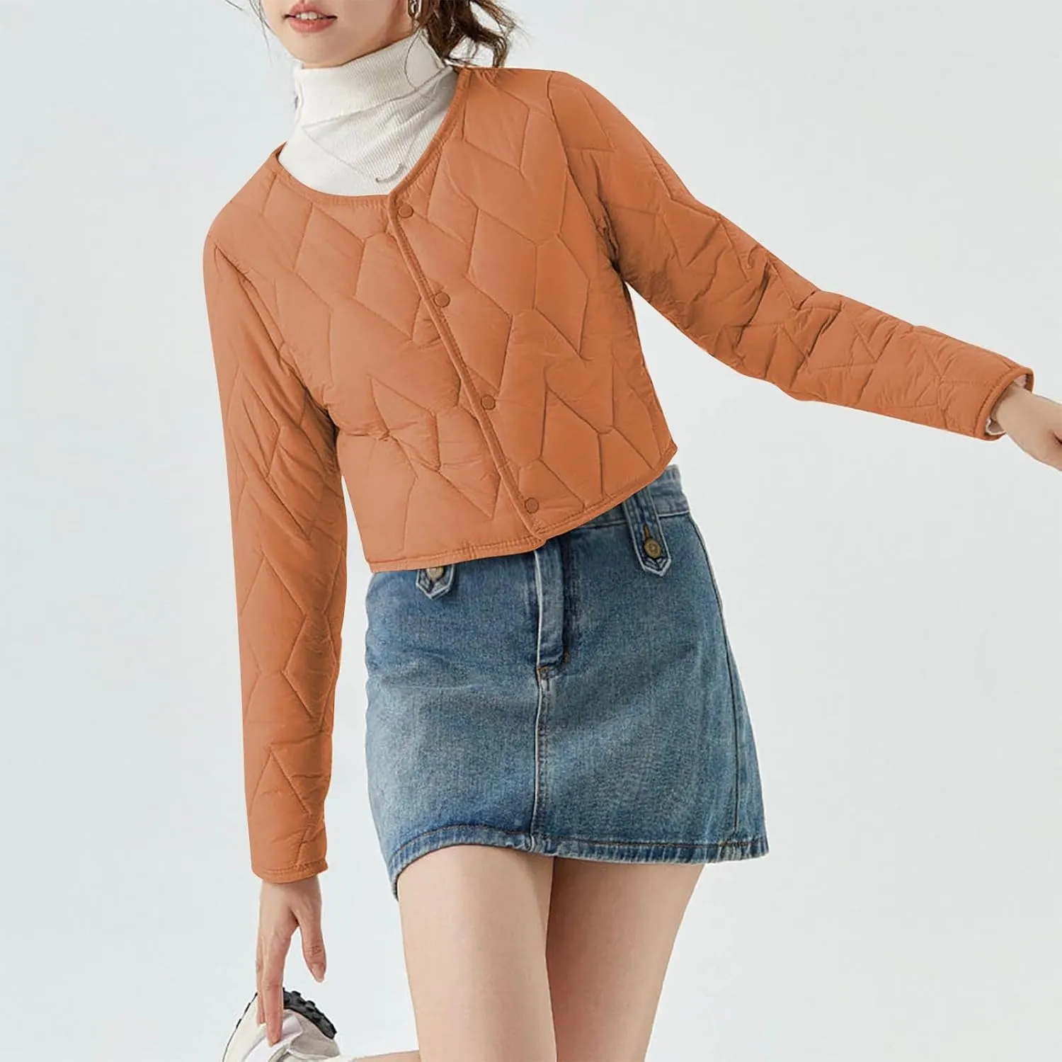 Womens Quilted Puffer Jackets Button Lightweight Down Coats Warm Casual Cropped Long Sleeve Crewneck Padded Outerwear