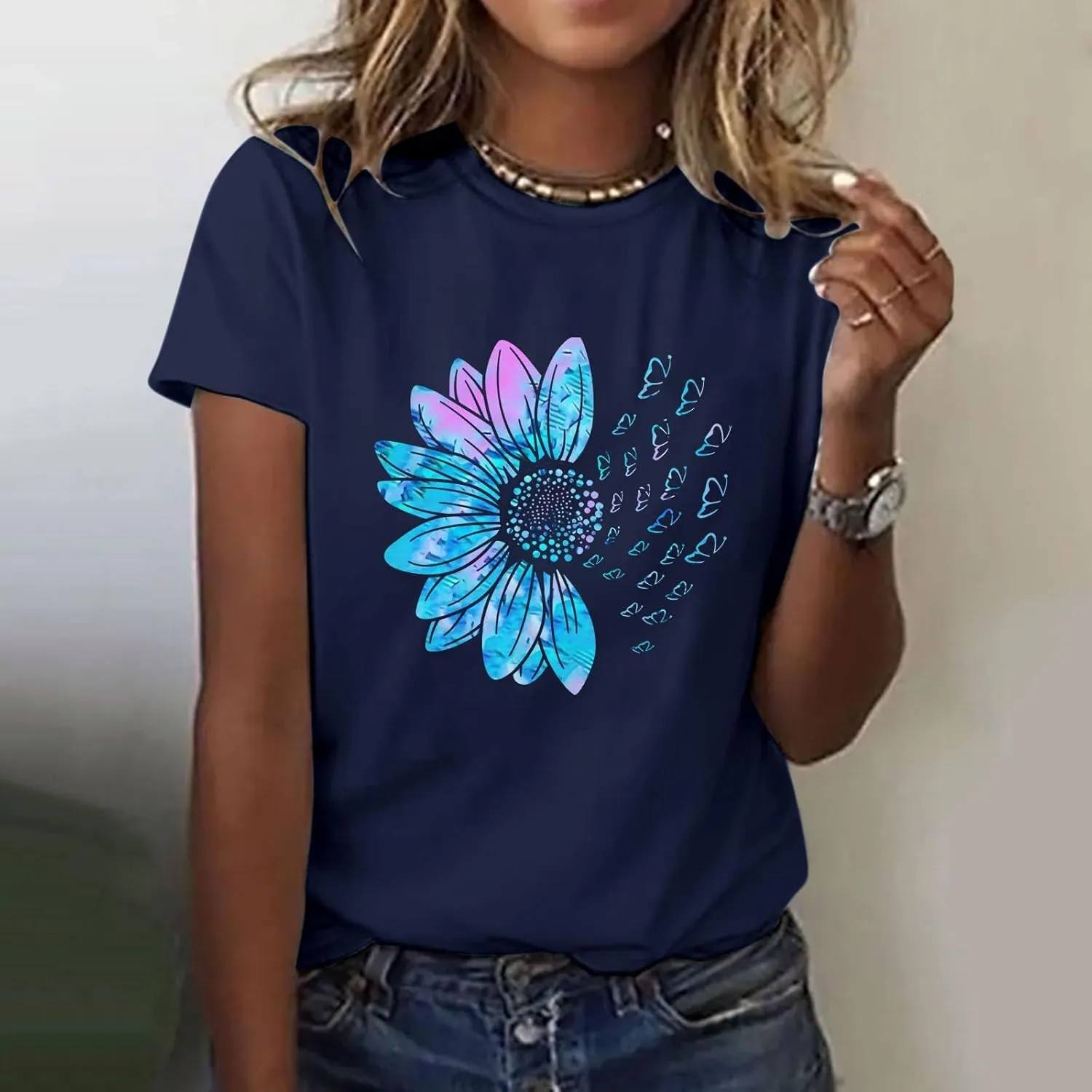 Womens Summer Short Sleeve Tops Vintage Floral Crew Neck Loose Fit Tees Casual Summer Basic Tunic Top Trendy 2025